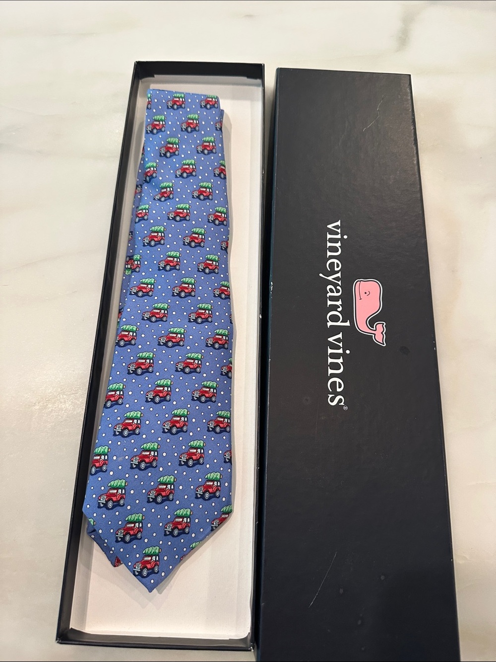 Vineyard Vines youth Christmas Holiday Red Truck/Christmas tree